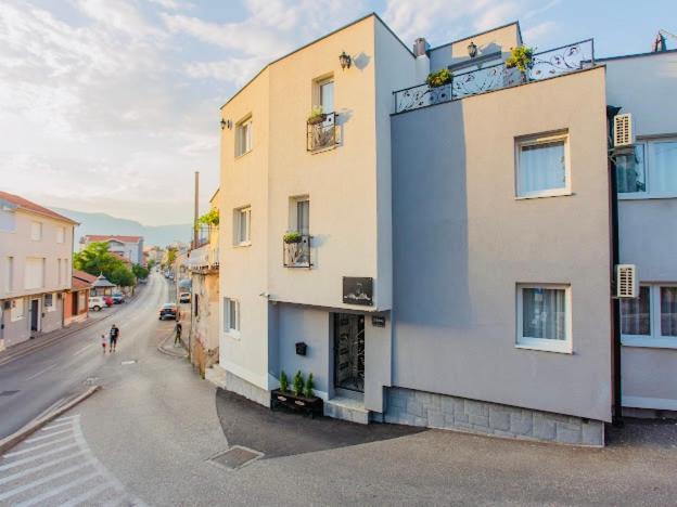 Villa Malkoc - Luxury Rooms & Apartments Mostar Ngoại thất bức ảnh